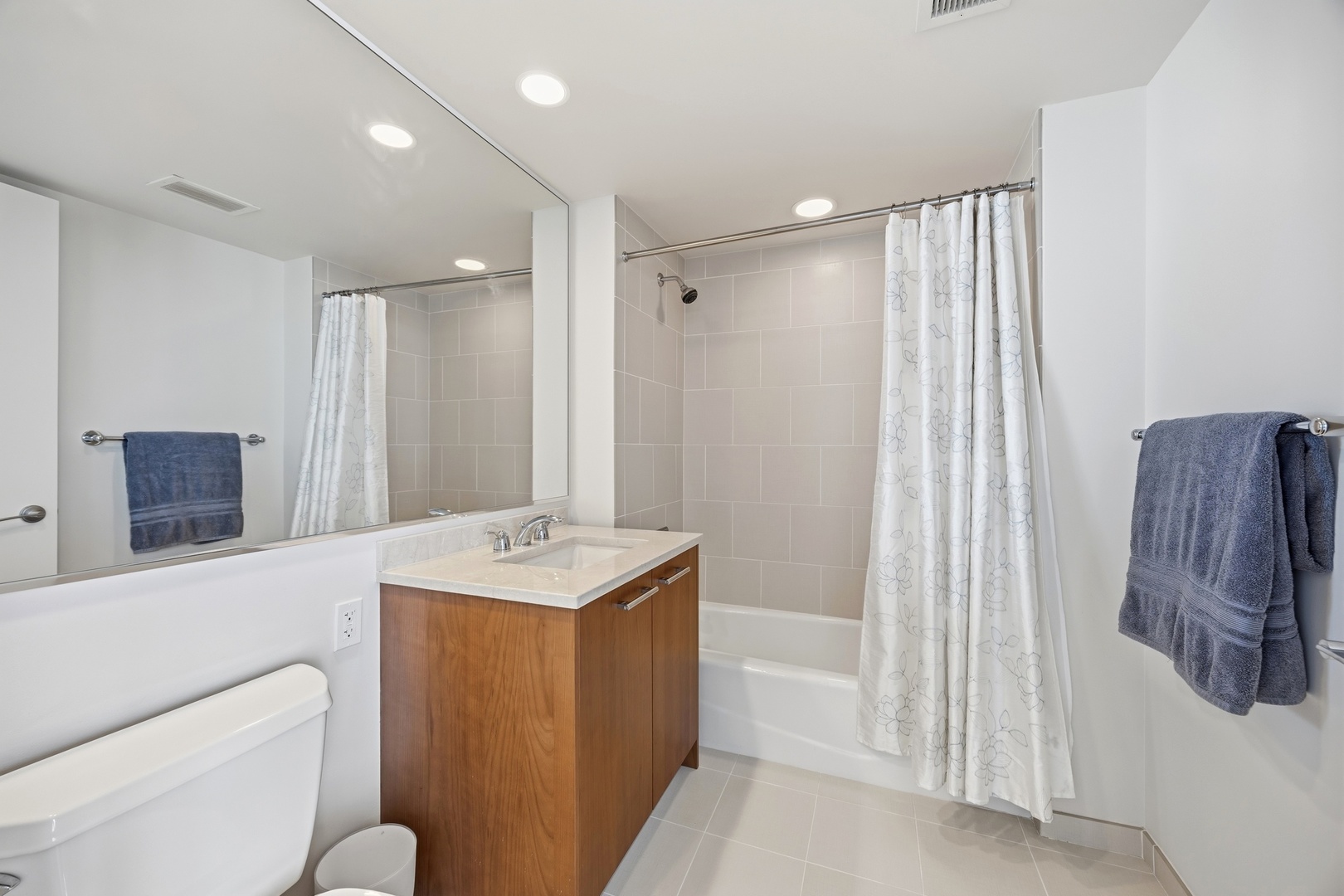 60 East Monroe Street, Unit 5301 Chicago, IL 60603 - Photo 12 of 31