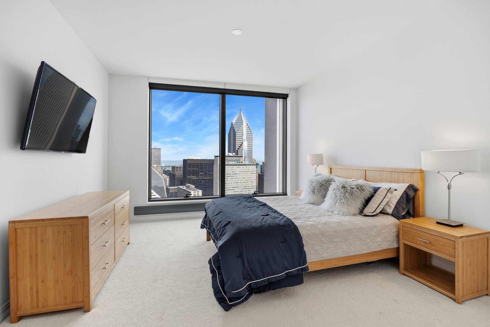 60 East Monroe Street, Unit 5301 Chicago, IL 60603 - Photo 14 of 31