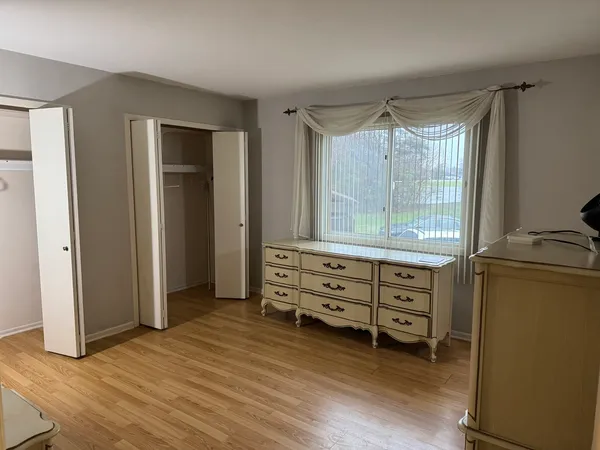 $229,900 | 344 Sheridan Drive, Unit 1C, Willowbrook, IL 60527