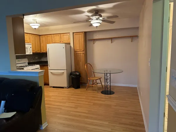 $229,900 | 344 Sheridan Drive, Unit 1C, Willowbrook, IL 60527