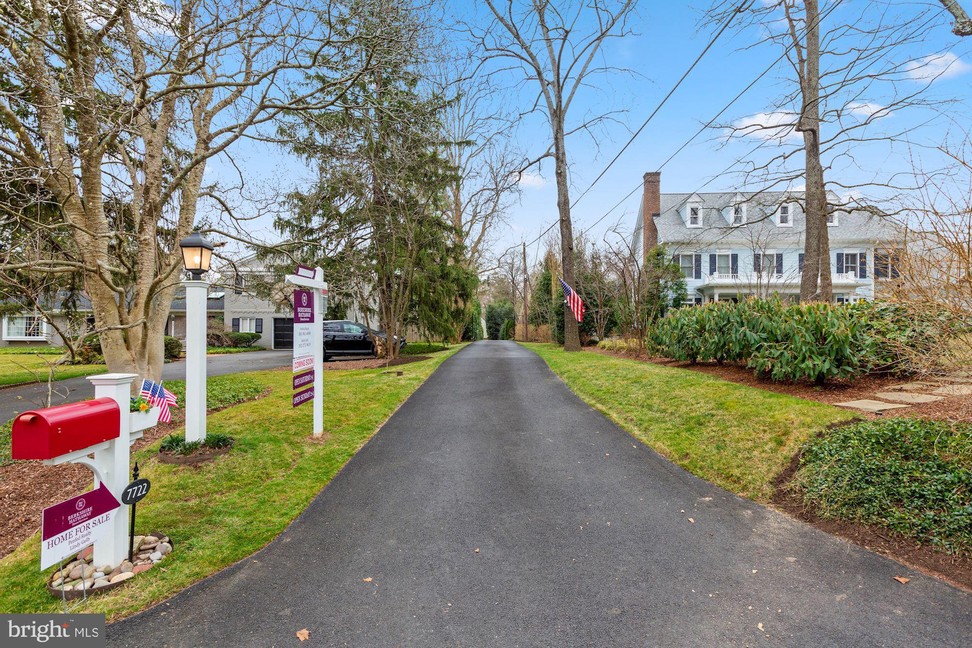 7722 Greentree Road Bethesda, MD 20817 - Photo 8 of 66 gracious long driveway, private half acre enclave