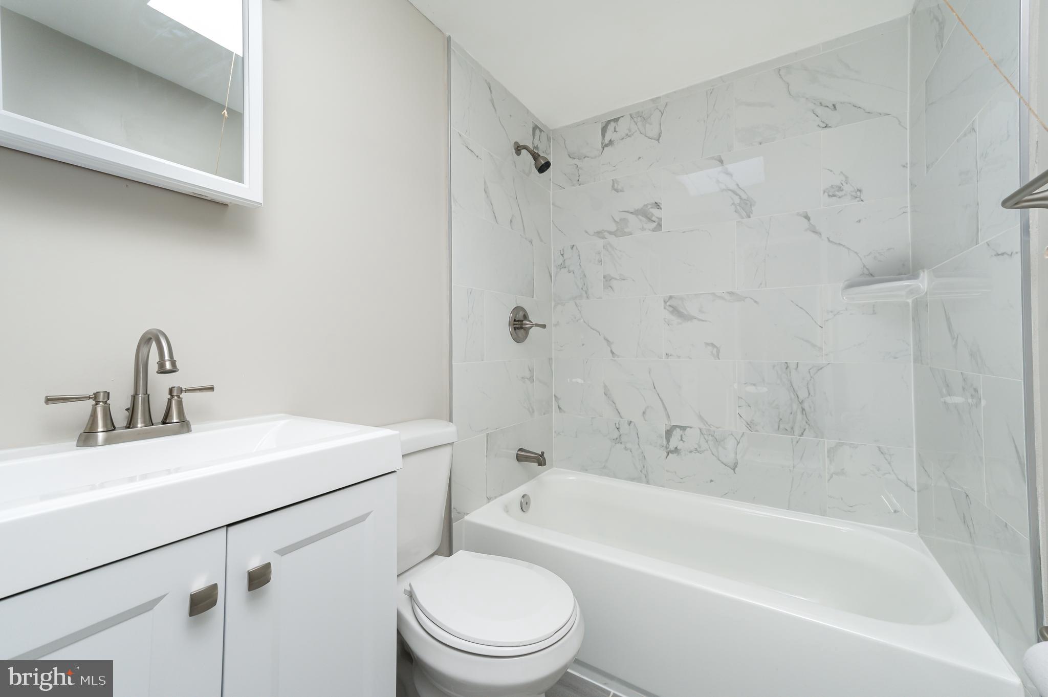 7923 Eastdale Road Baltimore, MD 21224 - Photo 21 of 27 Tub/Shower Combo