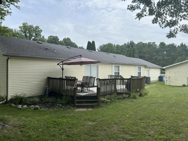 8543 Laberdy Road Eau Claire, MI 49111 - Photo 3 of 16 Gallery Image 3