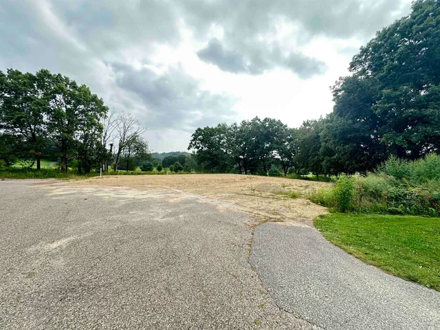 $140,000 | E9161 County Road H, Wisconsin Dells, WI 53965