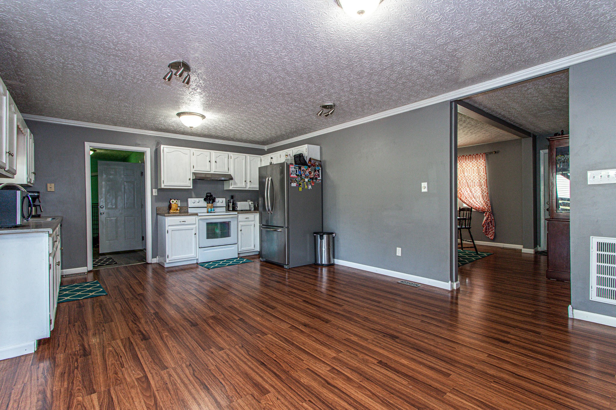 5424 Pryor Road Maryville, TN 37804 - Photo 10 of 37 Gallery Image 10