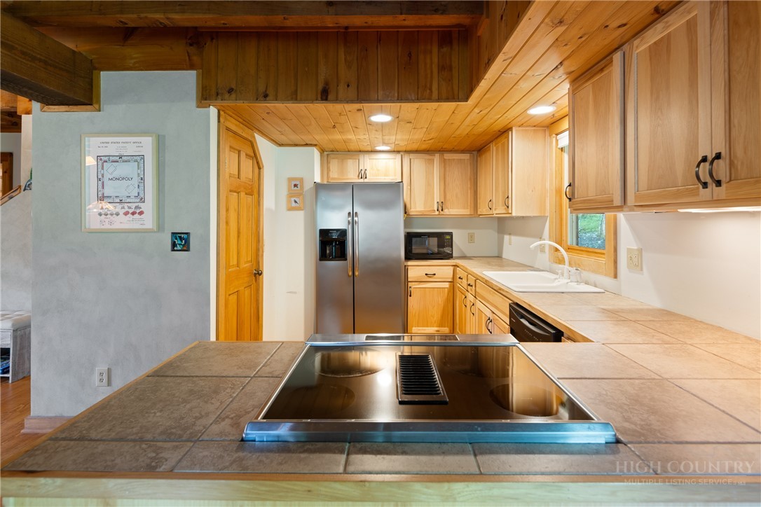 276 East Rivers Edge Boone, NC 28607 - Photo 15 of 50 Gallery Image 15