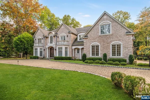 $2,550,000 | 46 Partridge Hill, Upper Saddle River, NJ 07458