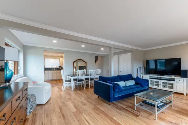 $399,900 | 10 Rondout Harbor, Port Ewen, NY 12466