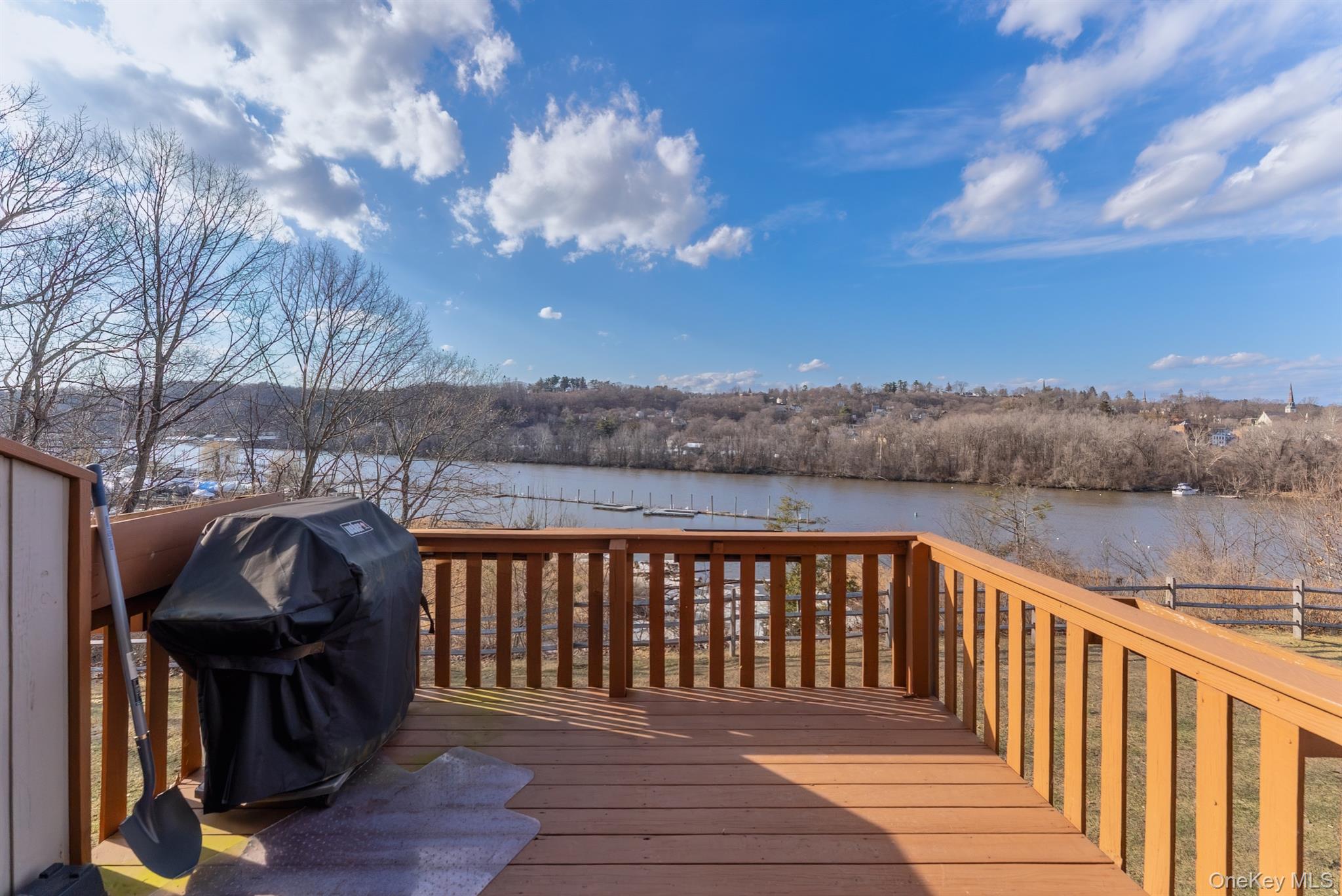 10 Rondout Harbor Port Ewen, NY 12466 - Photo 17 of 38