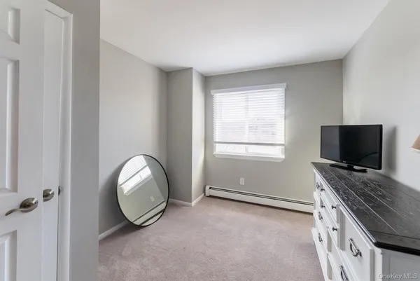 $399,900 | 10 Rondout Harbor, Port Ewen, NY 12466