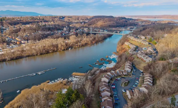 $399,900 | 10 Rondout Harbor, Port Ewen, NY 12466