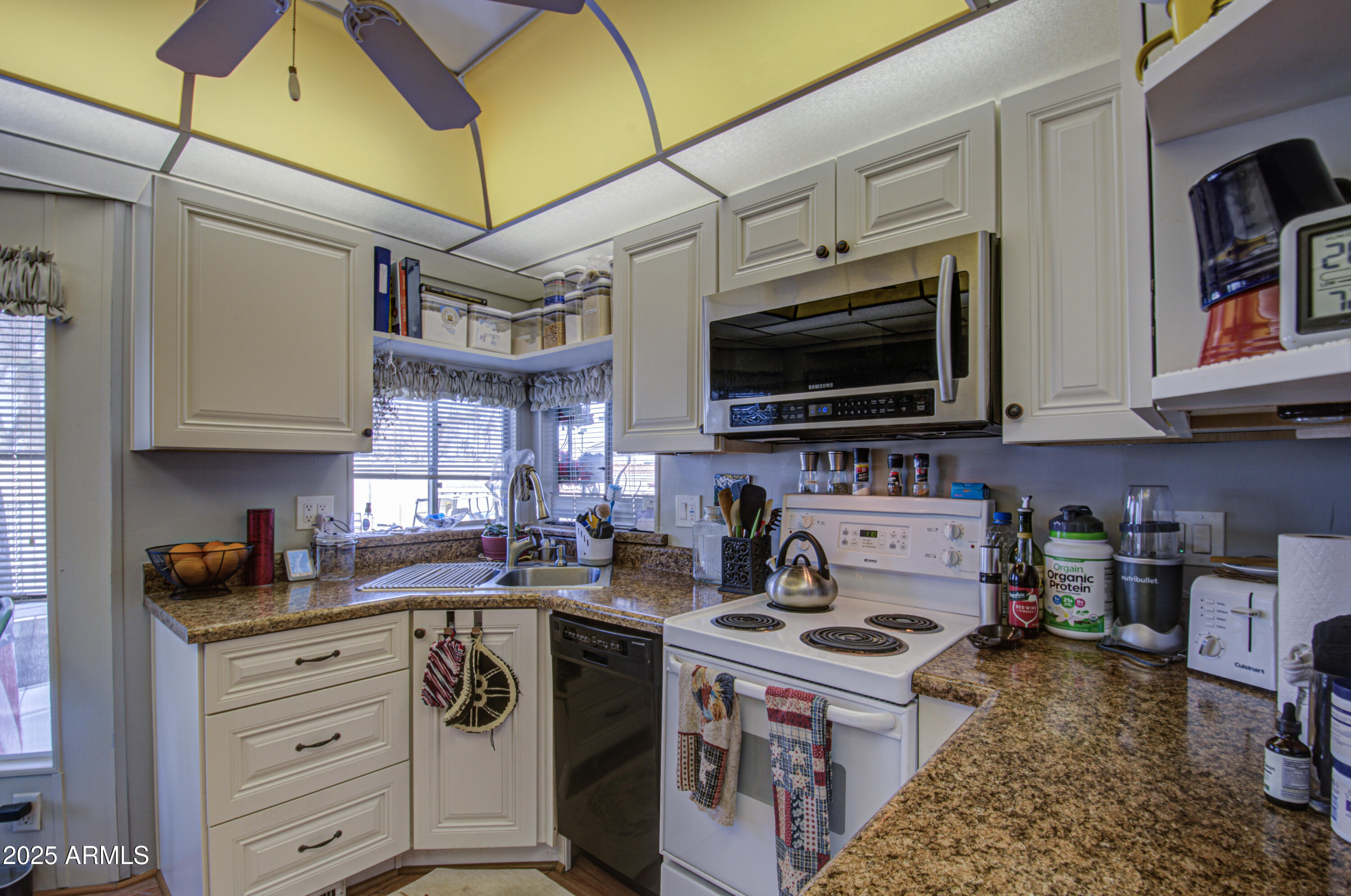 7750 East Broadway Road, Unit 714 Mesa, AZ 85208 - Photo 8 of 35 Kitchen 3