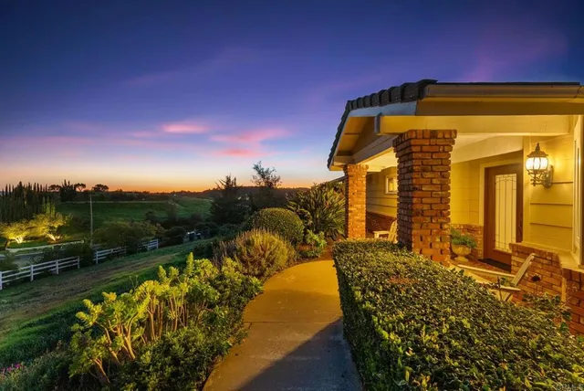 $1,275,000 | 4029 Alta Vista Drive, Fallbrook, CA 92028