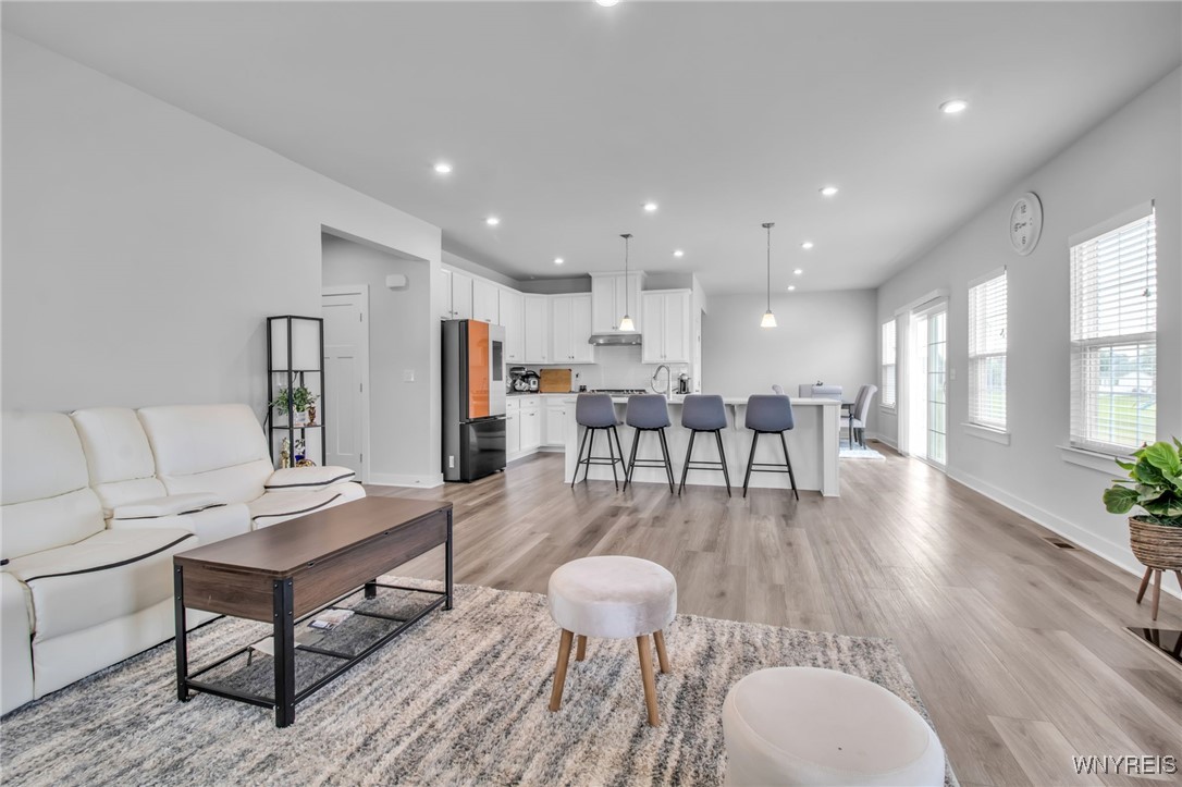 4966 Brauer Drive Pendleton, NY 14094 - Photo 4 of 40