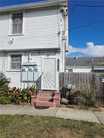$1,300 | 2229 Onzaga Street, New Orleans, LA 70119