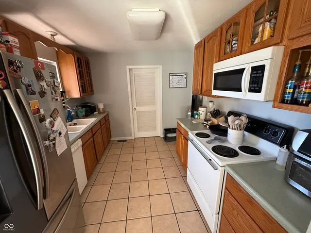 $1,400 | 8667 North Ricks Drive East, McCordsville, IN 46055