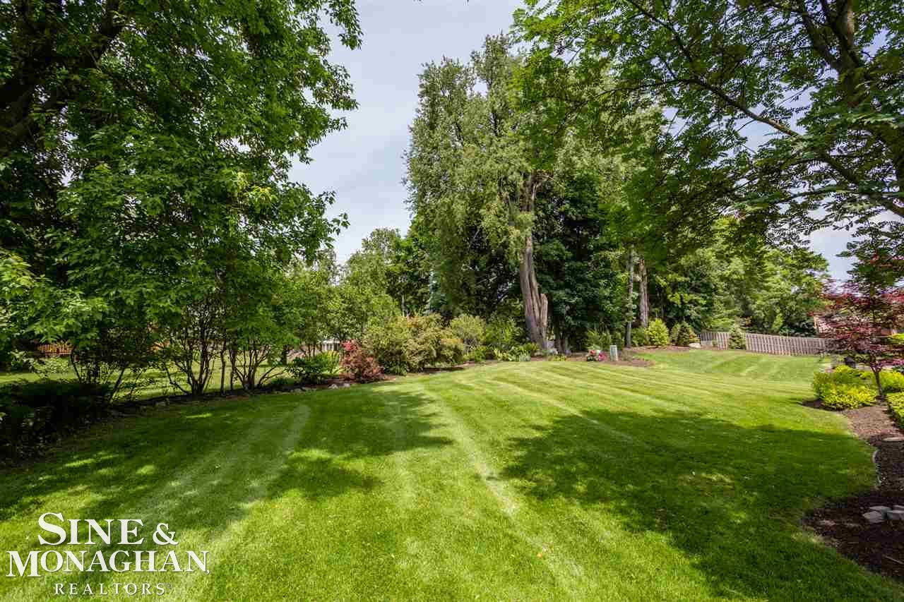 422 Lake Forest Road Rochester Hills, MI 48309 - Photo 47 of 59