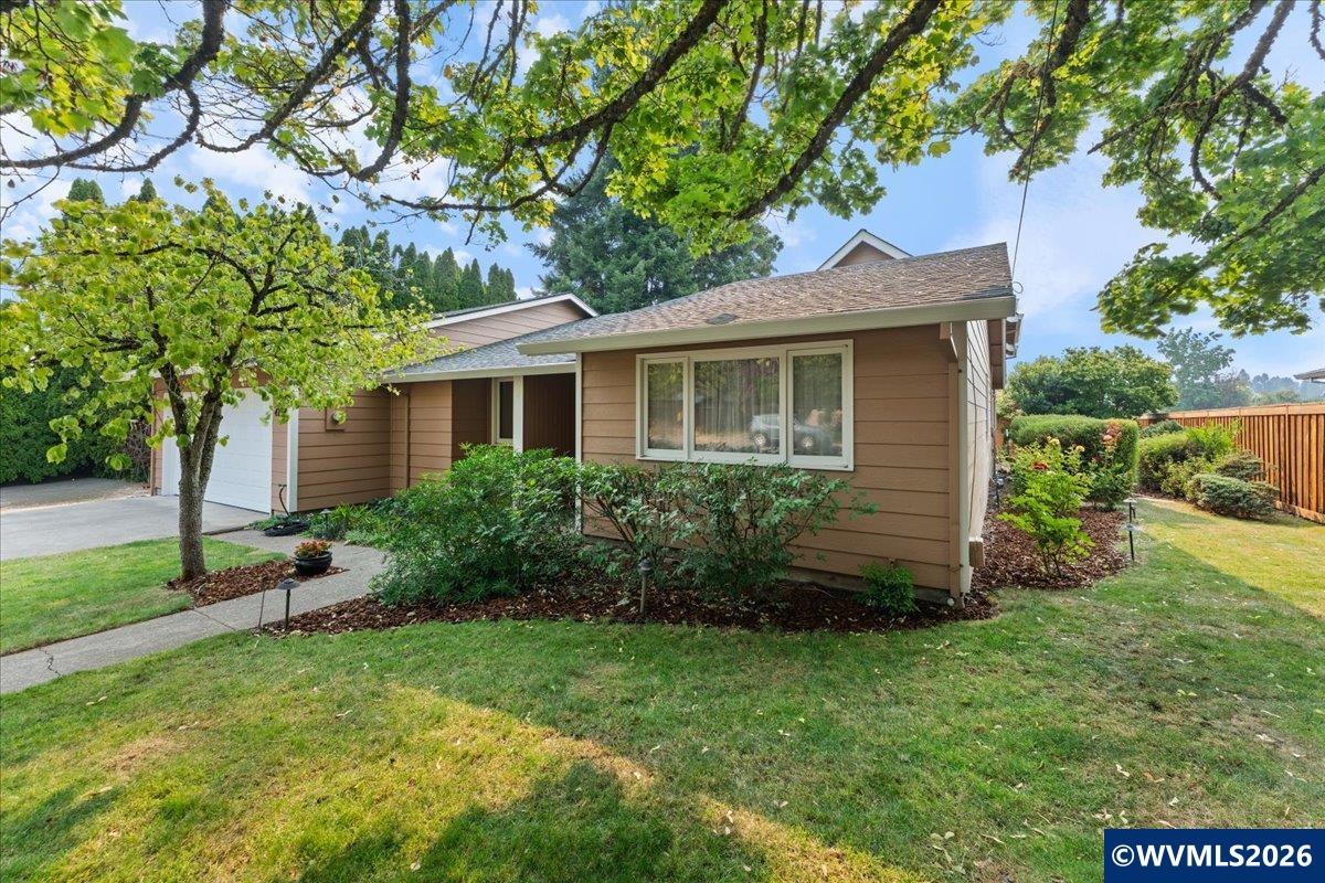 4154 5th Street Hubbard, OR 97032 - Photo 3 of 48 Gallery Image 3