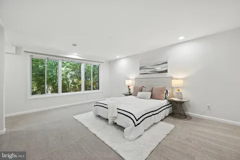 $1,350,000 | 10600 Vantage Court, Potomac, MD 20854