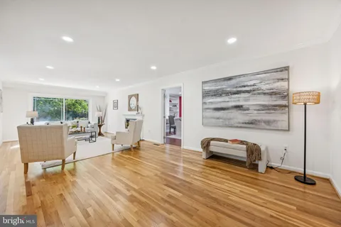 $1,350,000 | 10600 Vantage Court, Potomac, MD 20854