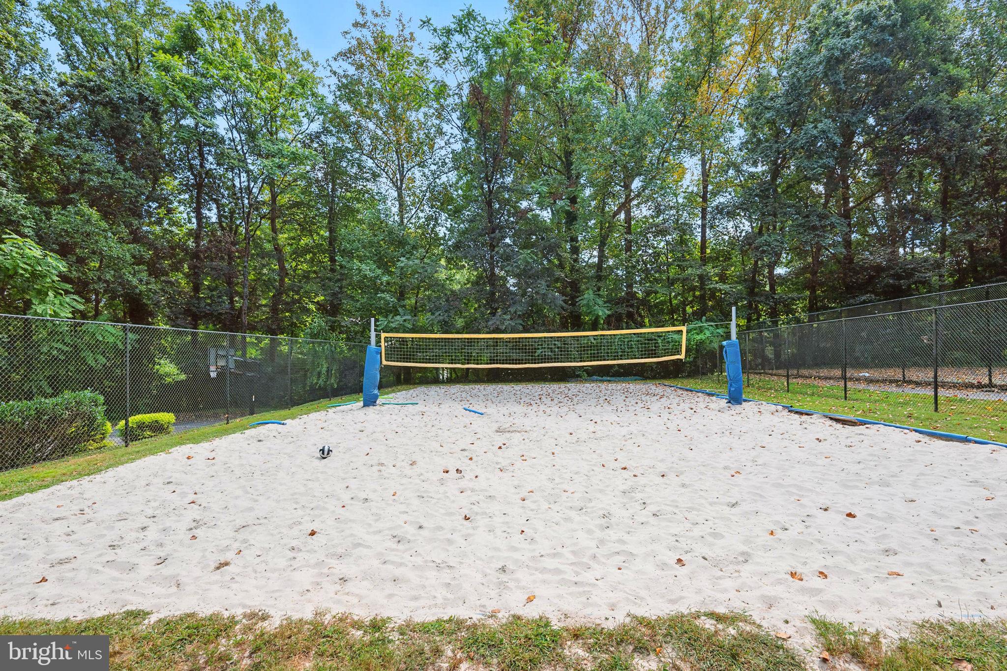 10600 Vantage Court Potomac, MD 20854 - Photo 43 of 51 a view of park with large trees