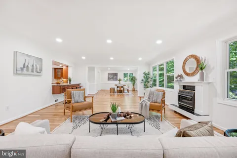 $1,350,000 | 10600 Vantage Court, Potomac, MD 20854