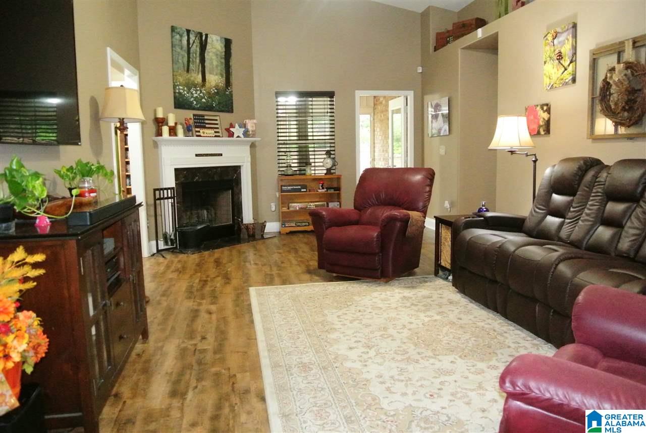 404 Rock View Trail Alabaster, AL 35114 - Photo 3 of 30