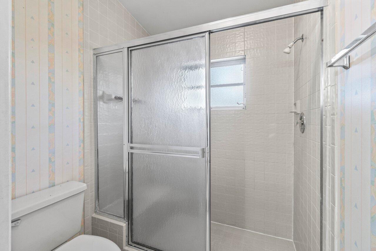 10001 Country Brook Road Boca Raton, FL 33428 - Photo 16 of 25 021-10001CountryBrookRoad-BocaRaton-FL-3