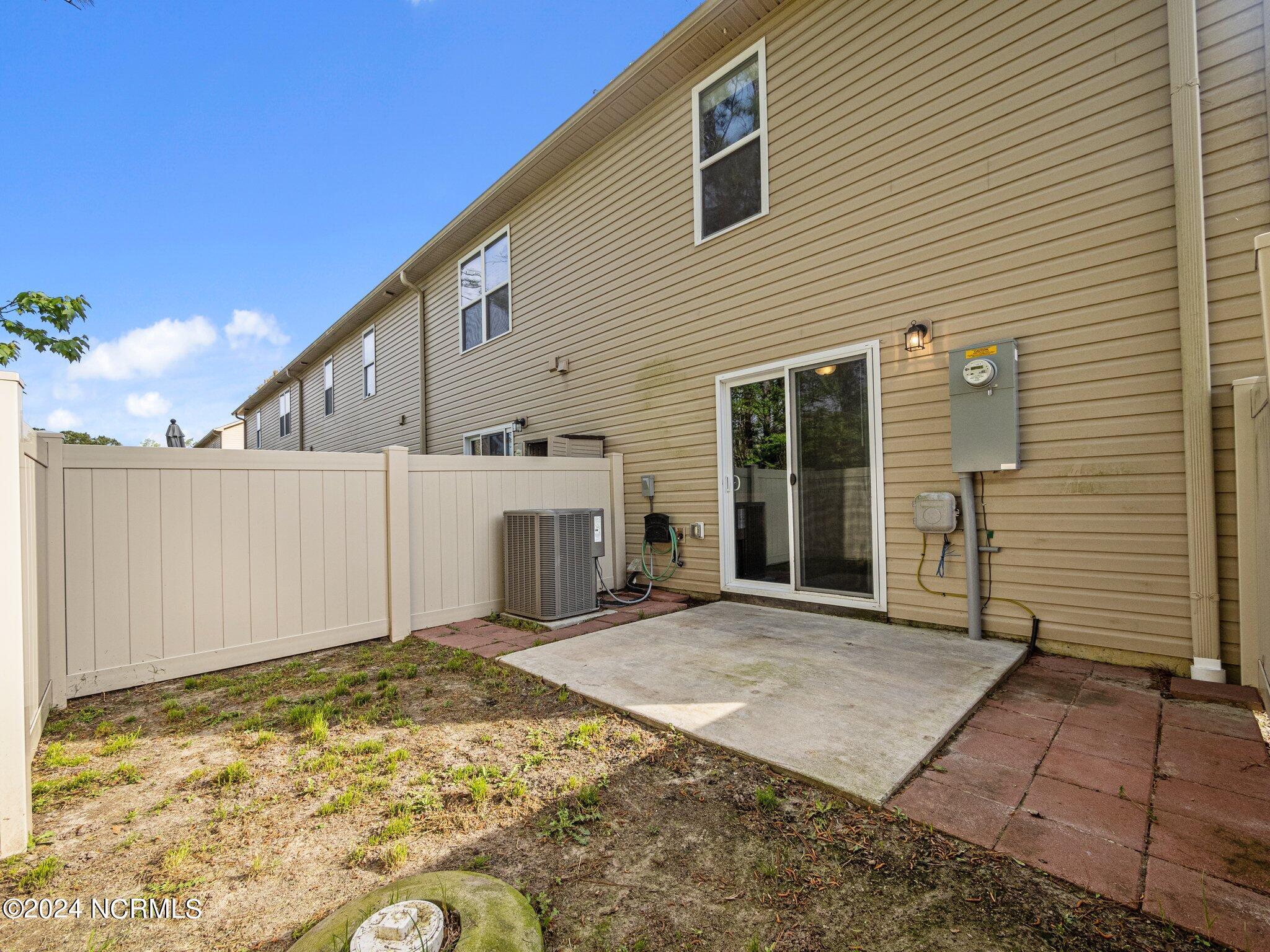 401 Sullivan Loop Road Midway Park, NC 28544 - Photo 18 of 21 8-web-or-mls-08