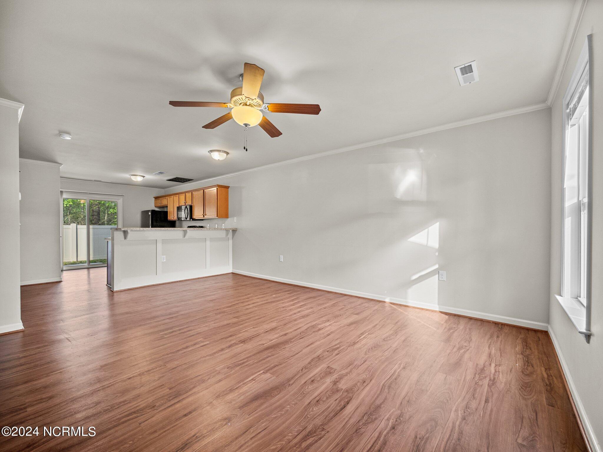 401 Sullivan Loop Road Midway Park, NC 28544 - Photo 2 of 21 14-web-or-mls-P4070004