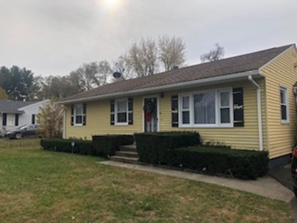 324 Stapleton Road Springfield, MA 01109 - Photo 1 of 22