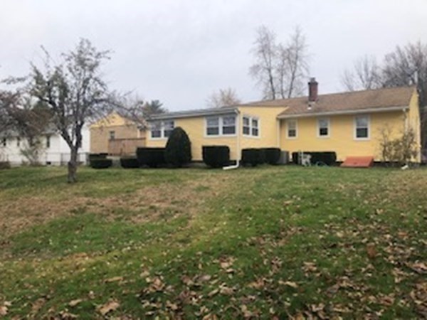 324 Stapleton Road Springfield, MA 01109 - Photo 20 of 22