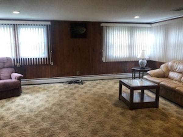 324 Stapleton Road Springfield, MA 01109 - Photo 9 of 22