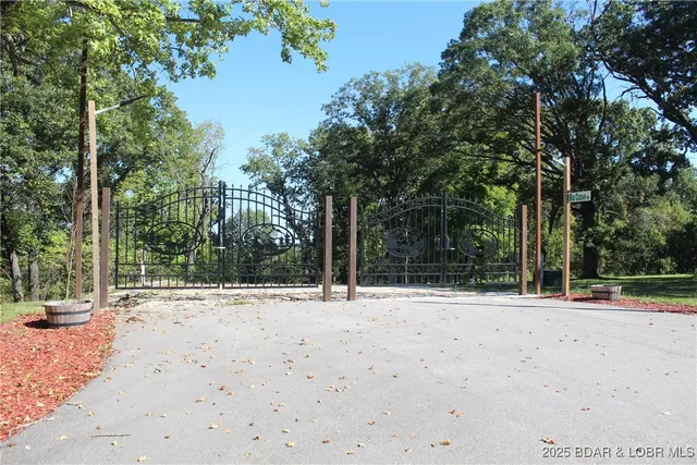 $198,000 | 32 Big Cedar Drive, Camdenton, MO 65020