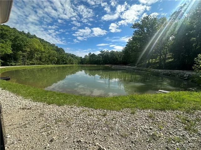 $198,000 | 32 Big Cedar Drive, Camdenton, MO 65020