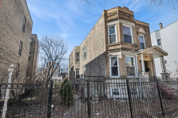 $300,000 | 1630 North Francisco Avenue, Chicago, IL 60647
