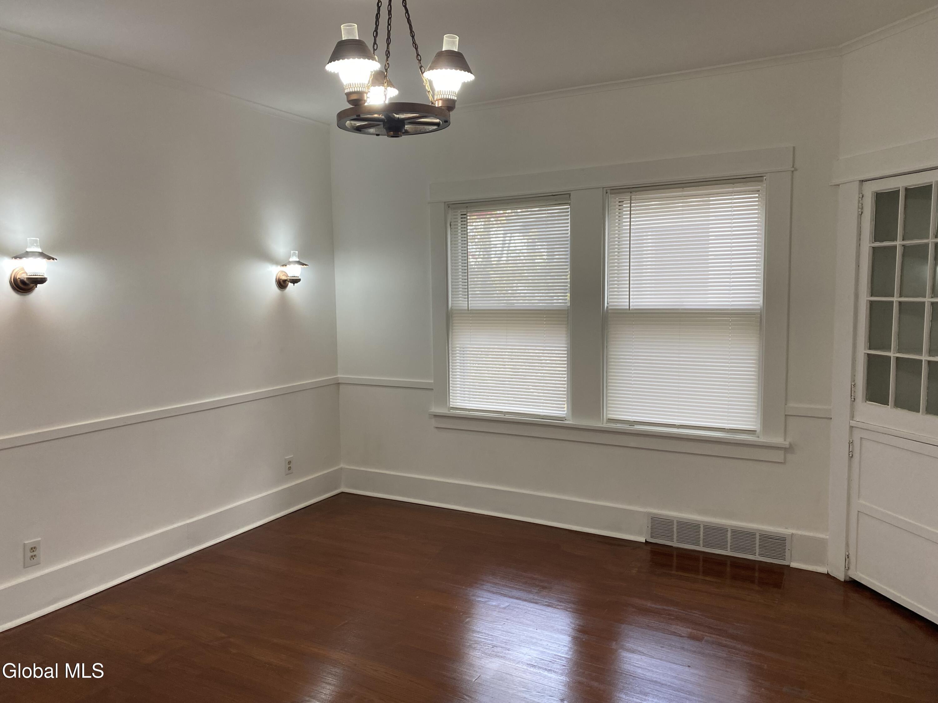 1185 Ardsley Road Schenectady, NY 12308 - Photo 20 of 57 IMG_3016