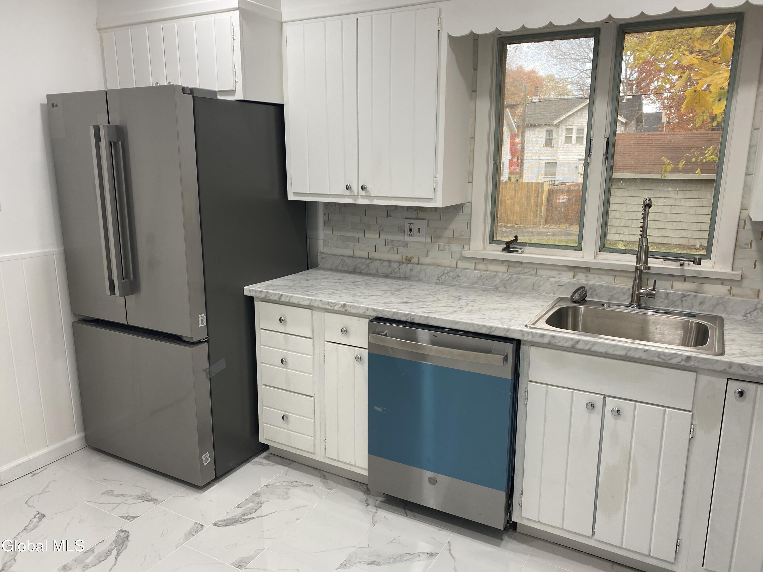 1185 Ardsley Road Schenectady, NY 12308 - Photo 22 of 57 IMG_3019