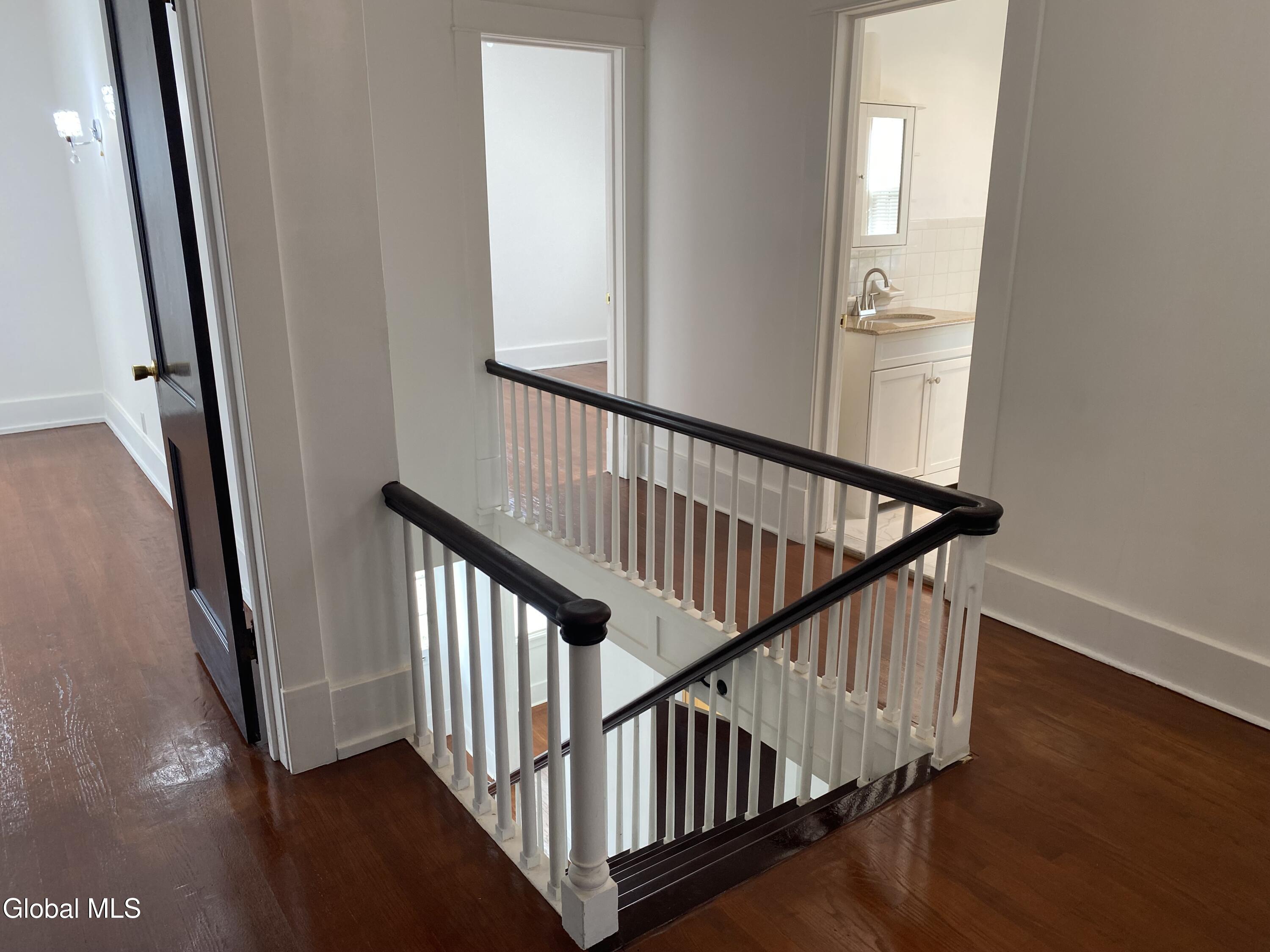 1185 Ardsley Road Schenectady, NY 12308 - Photo 33 of 57 IMG_3056