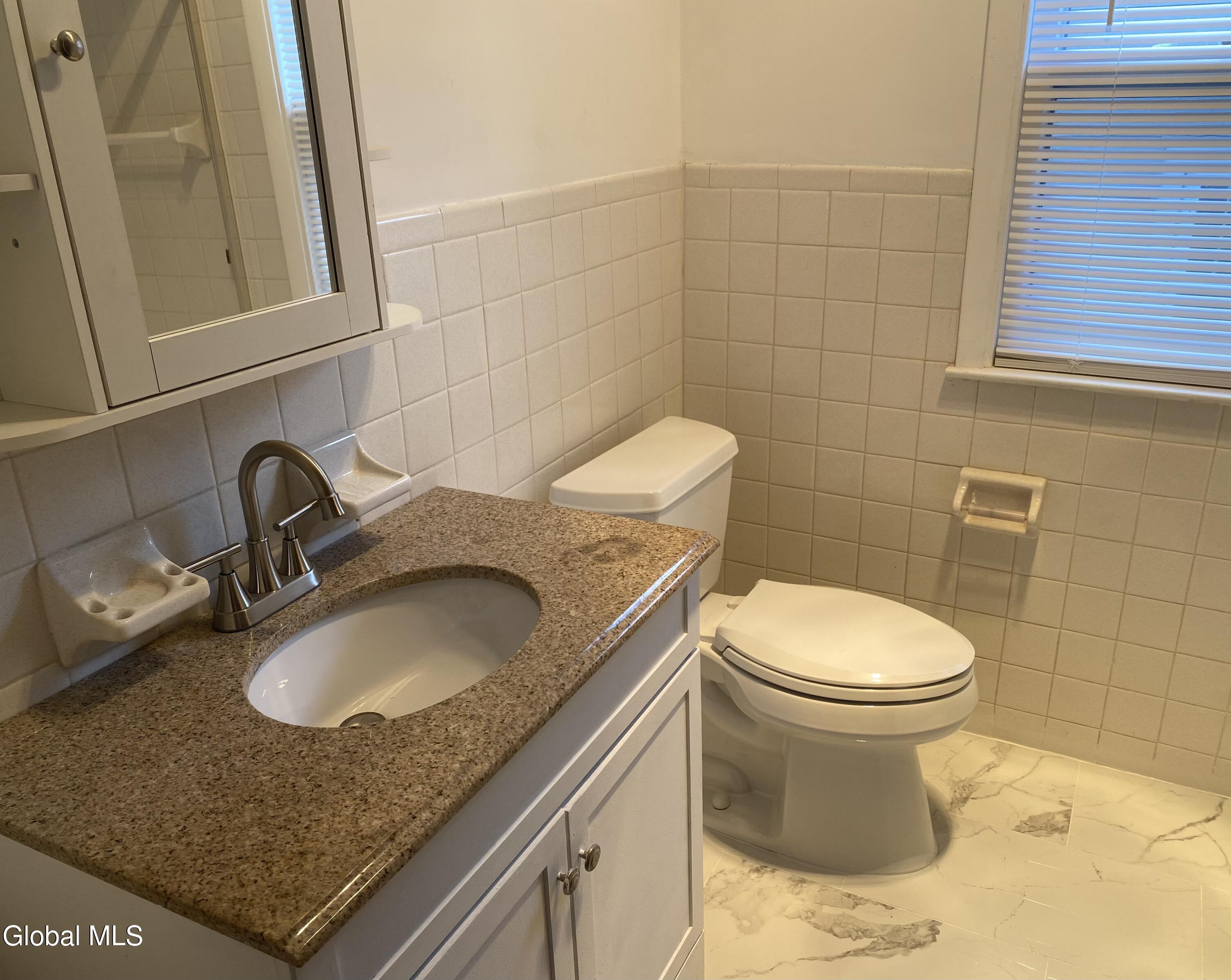 1185 Ardsley Road Schenectady, NY 12308 - Photo 45 of 57 IMG_3047