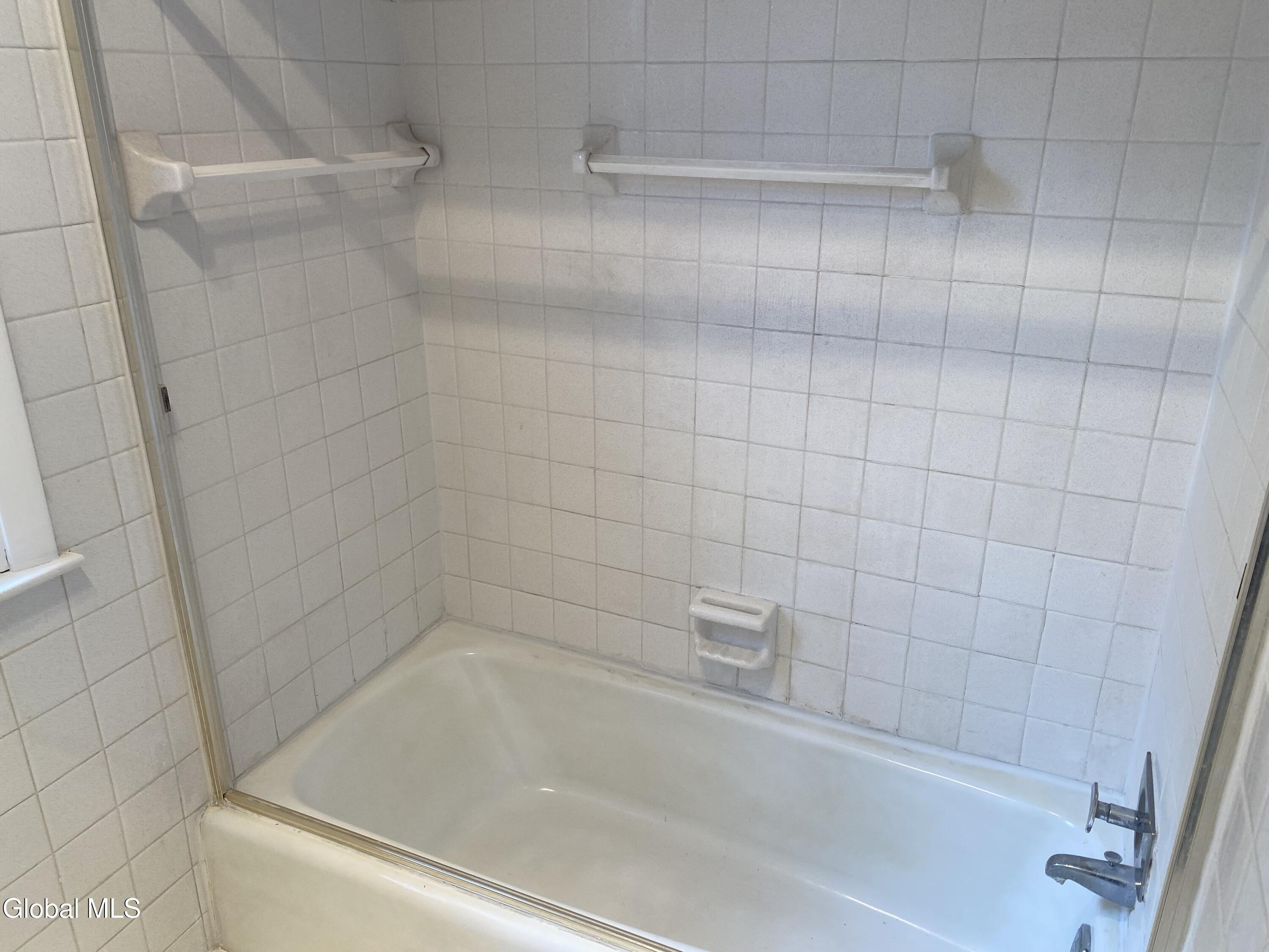 1185 Ardsley Road Schenectady, NY 12308 - Photo 46 of 57 IMG_3048