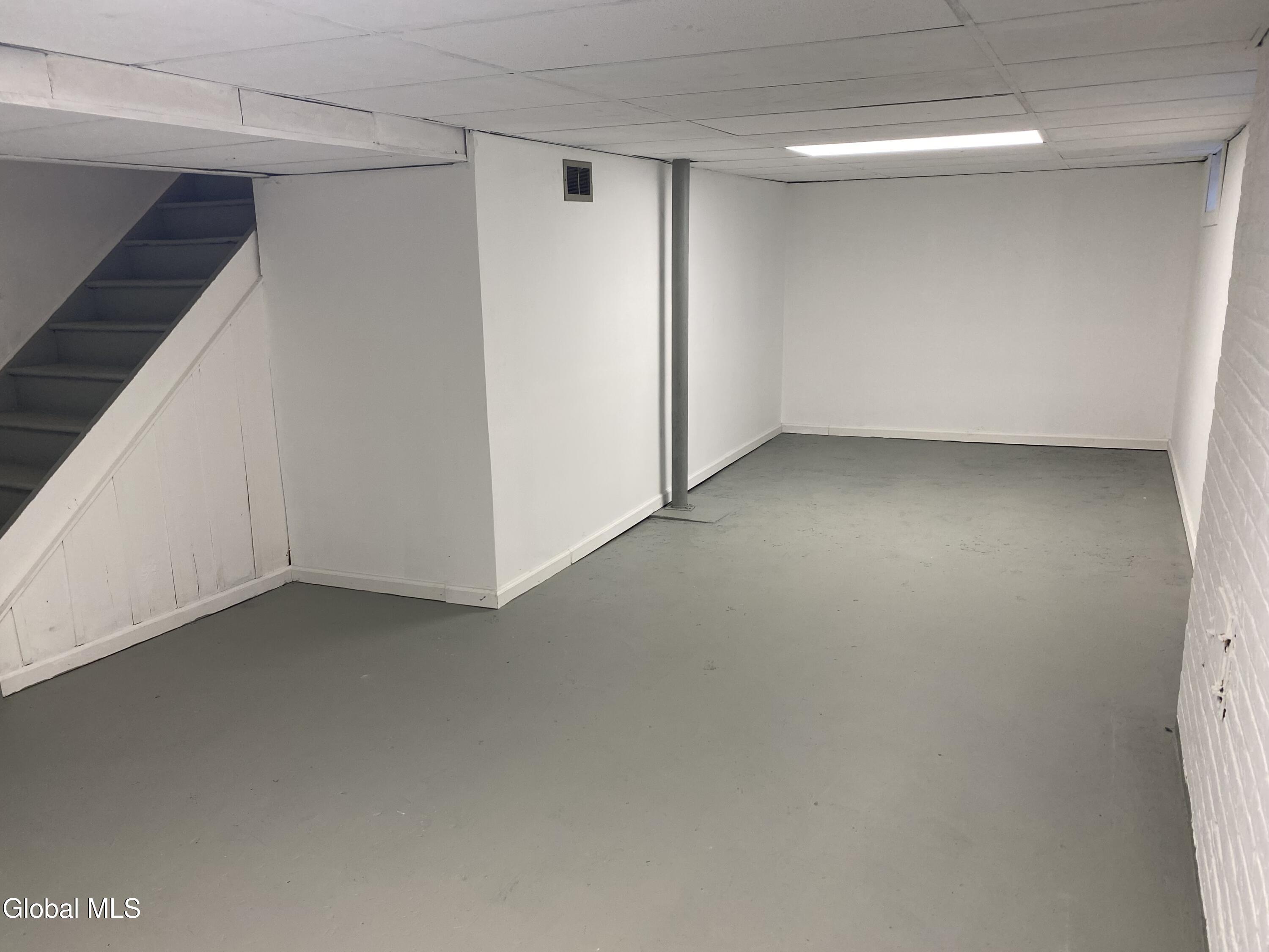 1185 Ardsley Road Schenectady, NY 12308 - Photo 48 of 57 IMG_3034