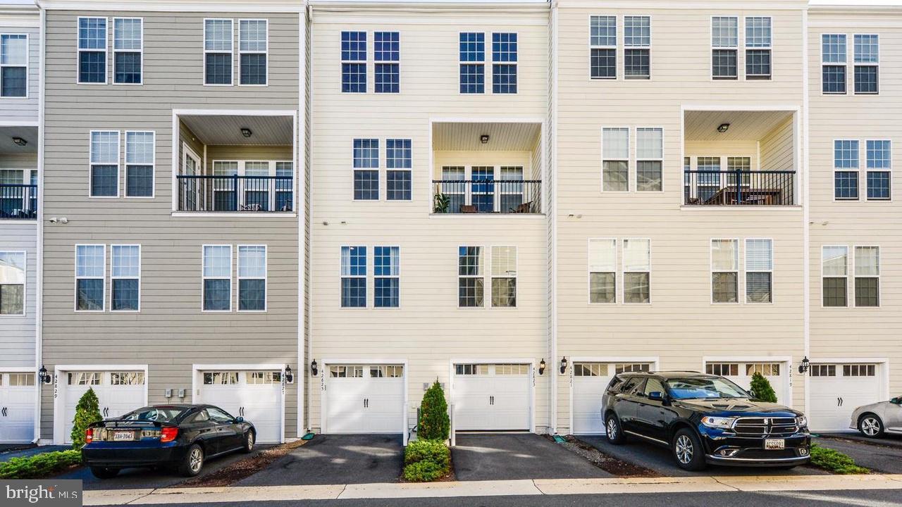 42823 Burrell Square Ashburn, VA 20147 - Photo 17 of 17