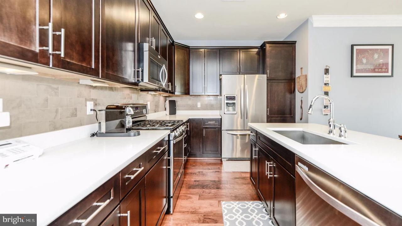 42823 Burrell Square Ashburn, VA 20147 - Photo 2 of 17