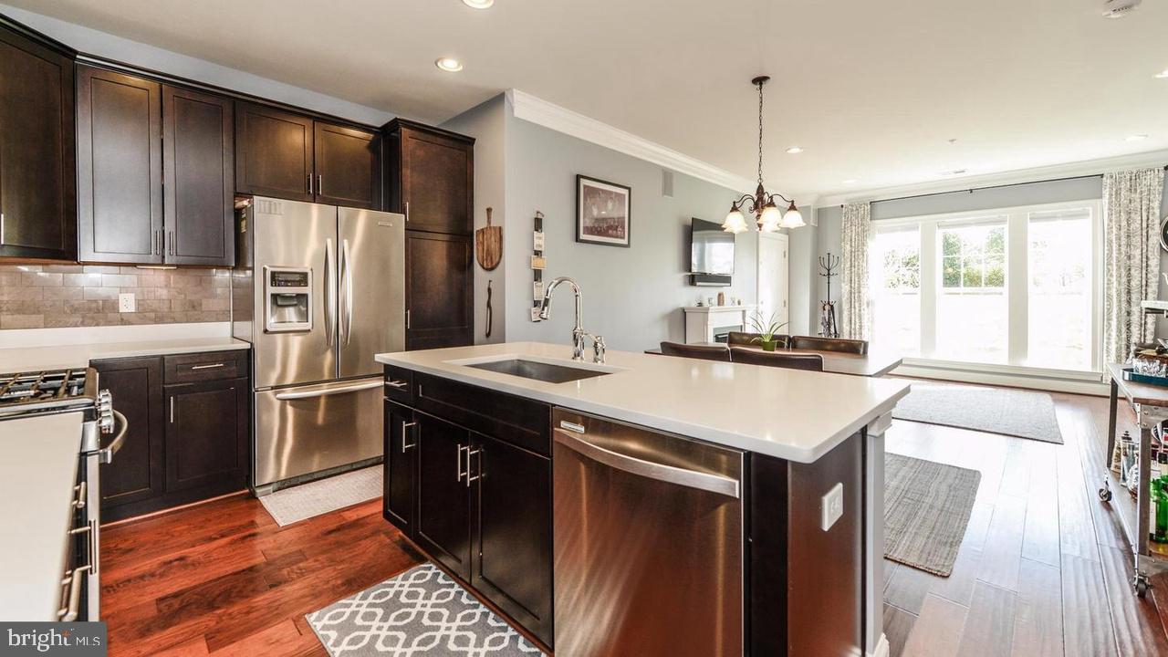 42823 Burrell Square Ashburn, VA 20147 - Photo 3 of 17