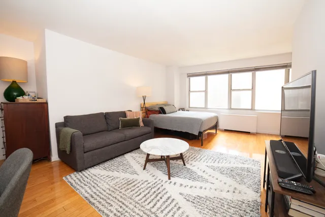 $599,000 | 69 5th Avenue, Unit 5A | Flatiron