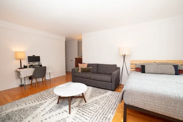 $599,000 | 69 5th Avenue, Unit 5A | Flatiron