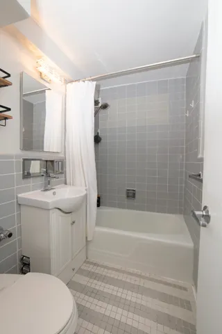 $599,000 | 69 5th Avenue, Unit 5A | Flatiron