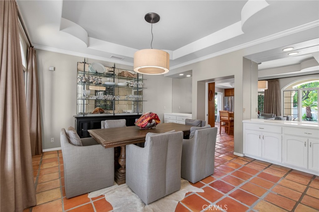 1353 Rimroad Riverside, CA 92506 - Photo 15 of 52