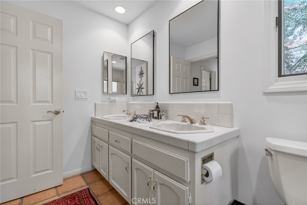 1353 Rimroad Riverside, CA 92506 - Photo 34 of 52